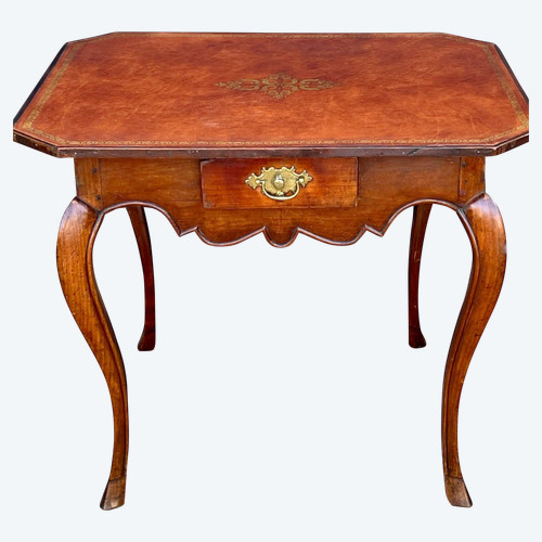 TABLE DE CABARET XVIIIe ÉPOQUE LOUIS XV EN BOIS FRUITIER AVEC UN DESSUS CUIR