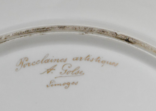 Paire de plats en porcelaine de Limoges décor de scènes de chasse peints par Abel Golse (1844-1937)