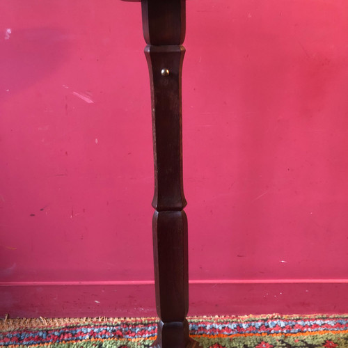 Pedestal table with light holder after Canabas