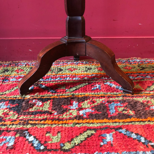 Pedestal table with light holder after Canabas