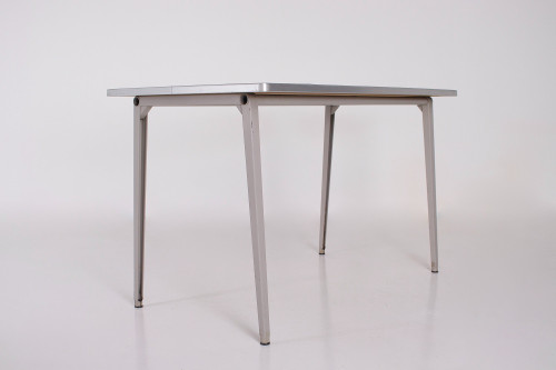 Table Reform by Friso Kramer