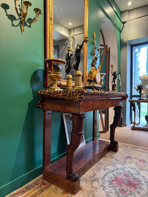 Rare console desserte à l'Antique en acajou massif, d’époque Empire-Consulat.