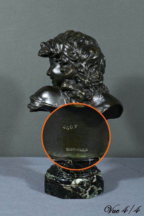 Bronze "Laughing Child", signed A.Injalbert - Late 19th century