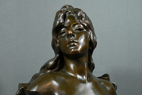 Bronze "Capture", signed E.Villanis - Late 19th century