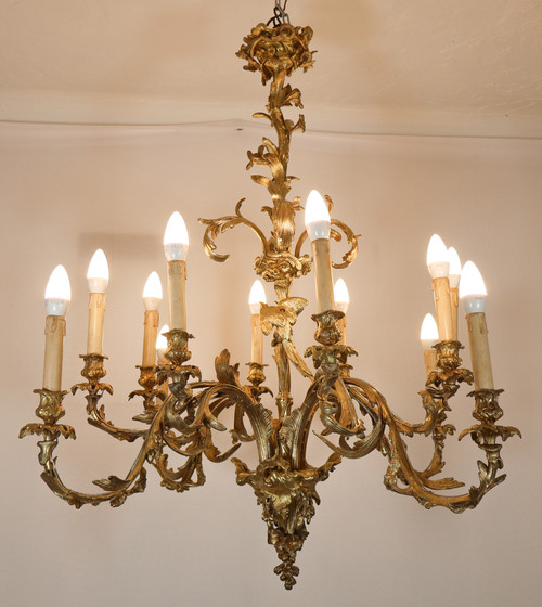  Lampadario Rocaille in ormolu, XIX secolo