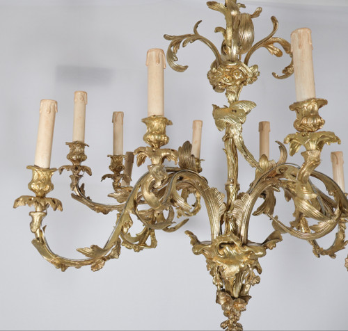  Lampadario Rocaille in ormolu, XIX secolo