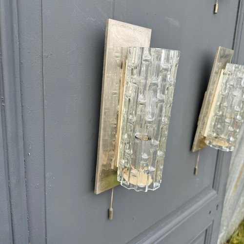 Suite of 4 1970s sconces in frosted glass and chrome-plated metal 20th century