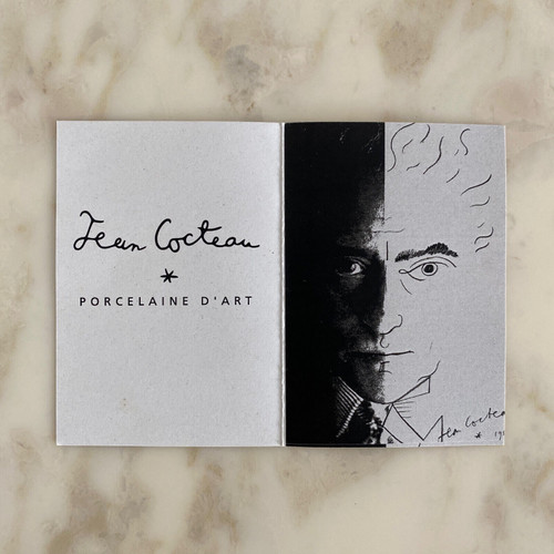 Paire de tasses avec sous-tasses Jean Cocteau XXe en porcelaine d'art