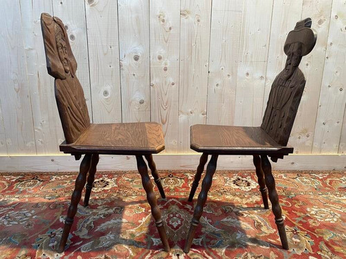 Set of 6 Alsatian chairs in carved oak