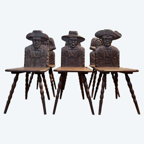 Set of 6 Alsatian chairs in carved oak