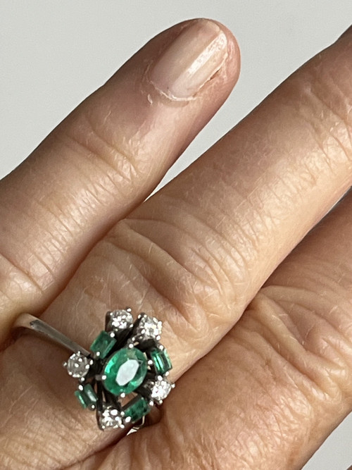 Bague Or Gris Emeraude Diamants