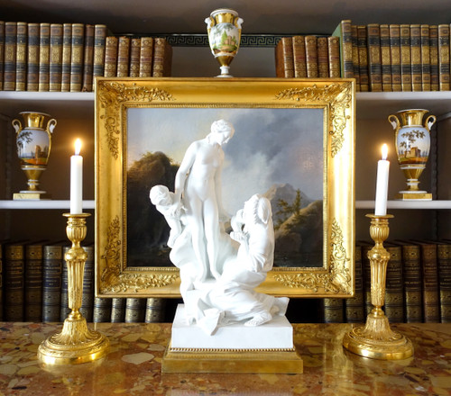 Grande biscotto in porcellana, allegoria della scultura di Falconet - stile Luigi XVI in bronzo dorato