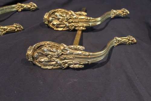 4 portes embrases à rideaux en bronze style Louis XVI ép. 19ème bronze ameublement décoration