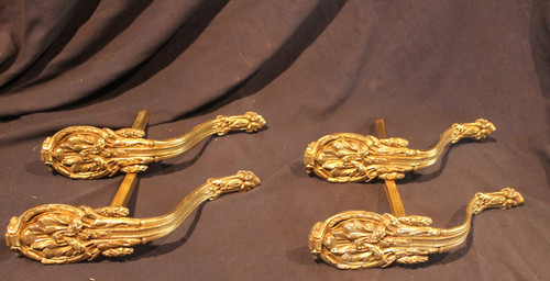 4 portes embrases à rideaux en bronze style Louis XVI ép. 19ème bronze ameublement décoration