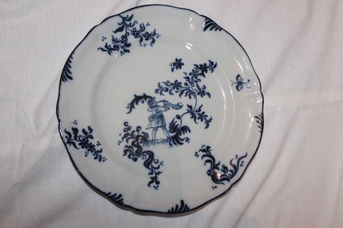 11 assiettes en faïence signées d'Emile Gallé service chasseurs et chasseresses en bleu 19ème