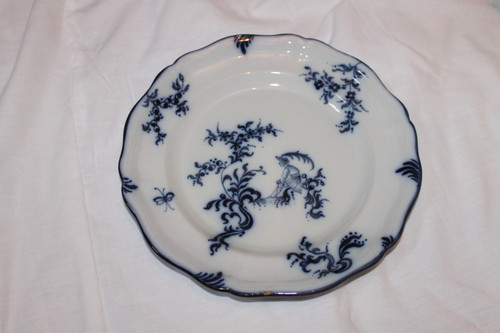 11 assiettes en faïence signées d'Emile Gallé service chasseurs et chasseresses en bleu 19ème