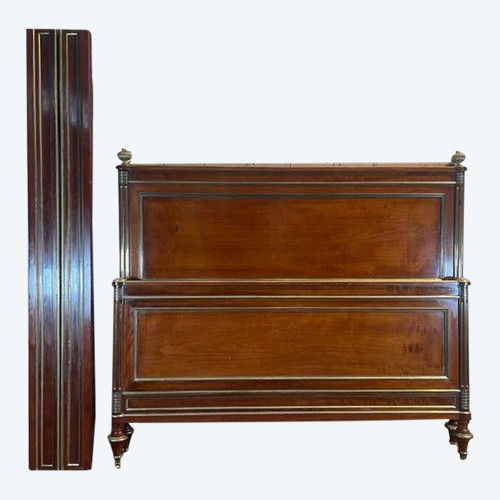 Bett im Louis XVI-Stil aus Mahagoni und Messingleisten