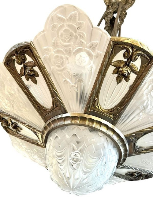 Gilles Large "Aux Roses" Plate Chandelier