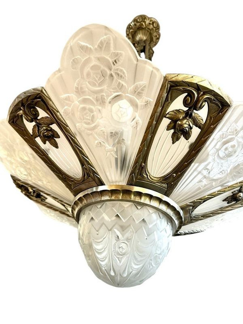 Gilles Large "Aux Roses" Plate Chandelier