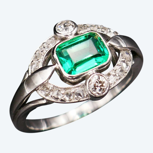 Anello con smeraldo e diamante colombiano.