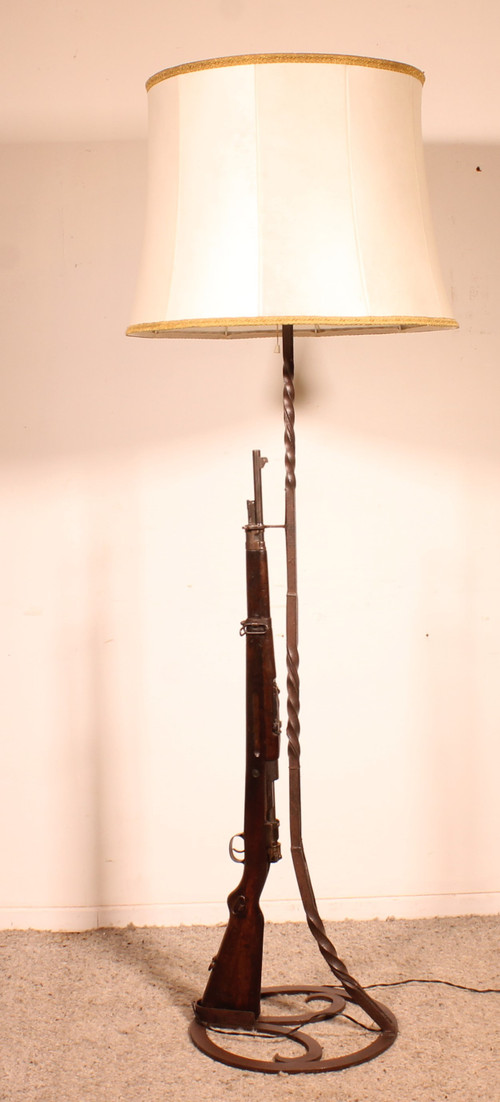 Rifle Floor Lamp With Its Lampshade