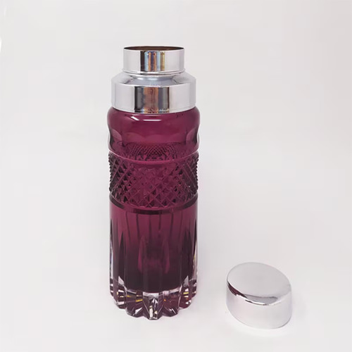 Wunderschöner lila Cocktail-Shaker aus geschliffenem Glas im Bohemian-Stil aus den 1960ern. Hergestellt in Italien