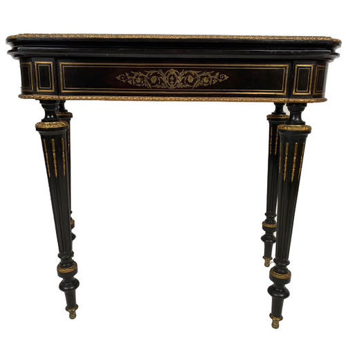 Table à jeux en bois noirci et placage d’ébène marqueté de laiton, époque Napoléon III
