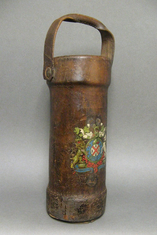 Seau A Cordite En Cuir, Porte Munitions Royal Navy XIXe. Blason Royaume-uni.