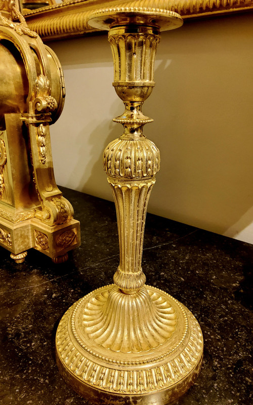 Louis XVI Style Pendulum Clock and Pair of Candlesticks in Chiseled Gilded Bronzes Susse Fd