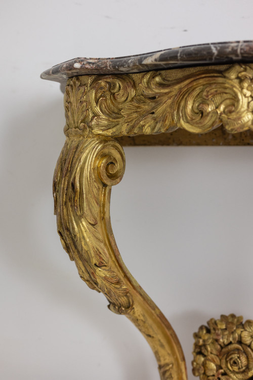 Console en bois doré et sculpté d’époque Louis XV. Circa 1880. LS5871738A