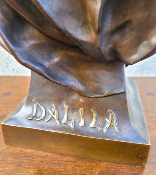 Picault - Dalila, scultura in bronzo firmata, fine del XIX secolo