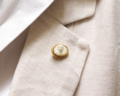 Spilla cammeo biscotto in oro 18k, Spilla cravatta, cammeo biscotto in porcellana, ritratto uomo