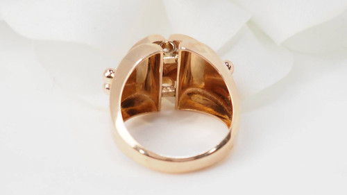 Bague tank des années 40 en or rose et diamants 