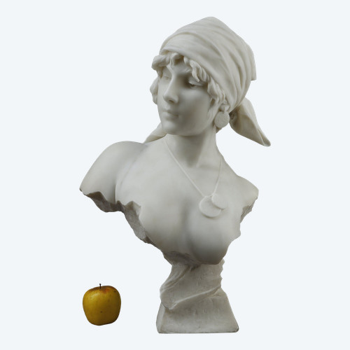 Busto in marmo della “Ragazza di Boemia” di Emmanuel Villanis