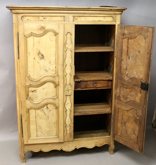 Armoire Bressane XIXème en loupe de frêne