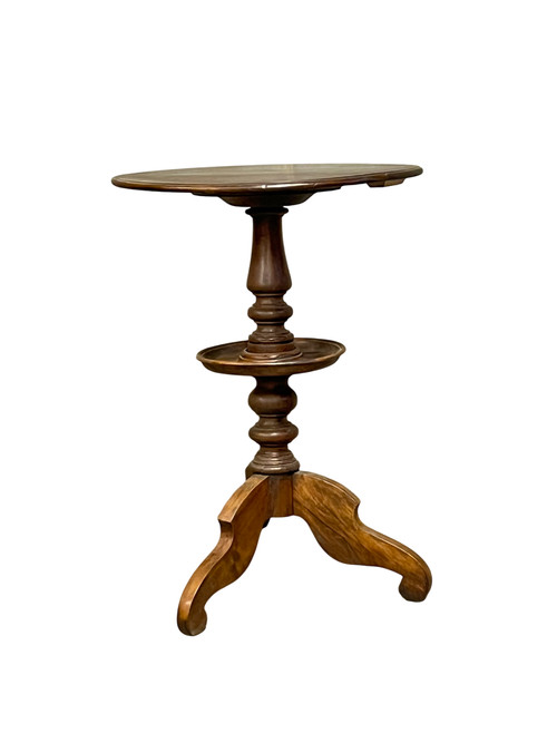 Table basse en noyer du 19ème siècle