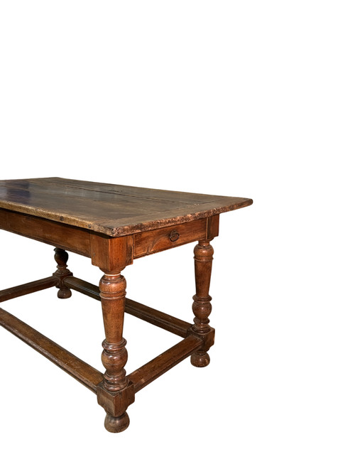 Table en noyer du 19ème siècle