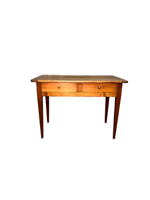 1800 Lärchenschreibtisch