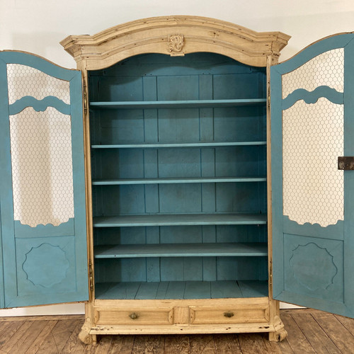 Armoire de présentation, bibliothèque XVIII