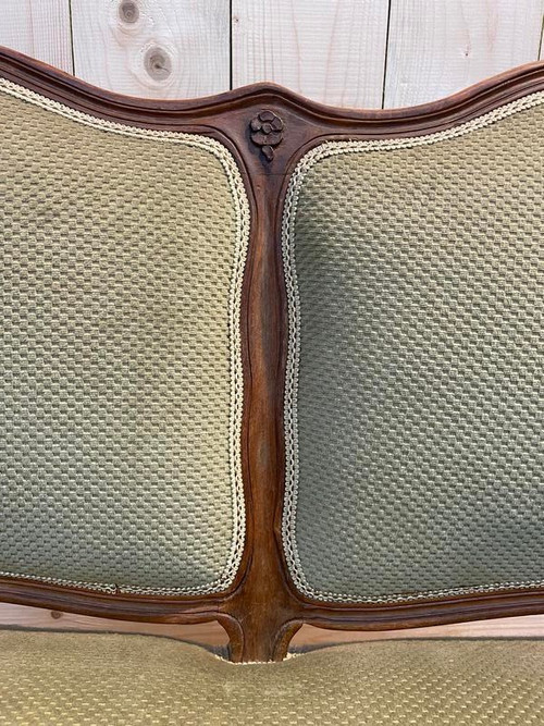 Sofa - Bank aus grünem Samt im Louis-XV-Stil