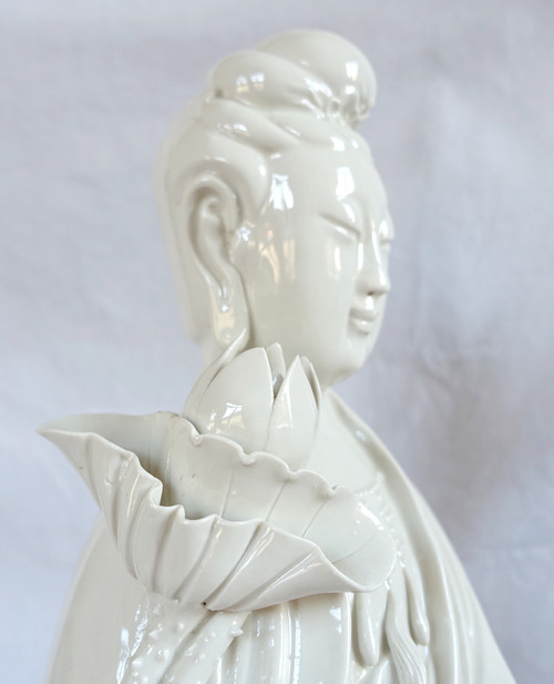 Large Guanyin statue in white Chinese porcelain - 60cm - chinoiserie decor / Chinese cabinet
