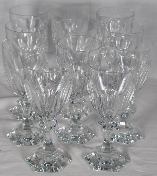 Série de 11 Verres à eau modèle CHAMBORD de la cristallerie de ST LOUIS.