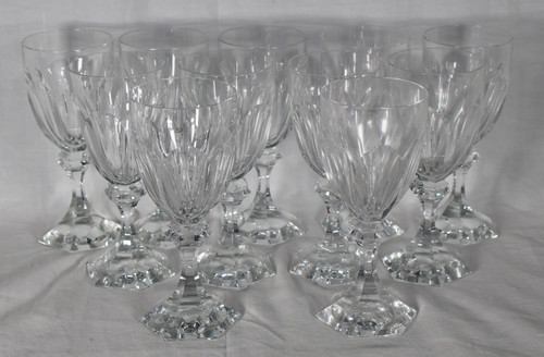 Série de 11 Verres à eau modèle CHAMBORD de la cristallerie de ST LOUIS.