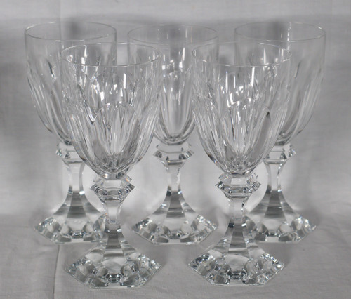 Série de 11 Verres à eau modèle CHAMBORD de la cristallerie de ST LOUIS.