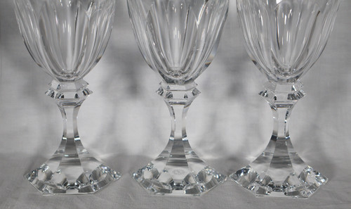Série de 11 Verres à eau modèle CHAMBORD de la cristallerie de ST LOUIS.