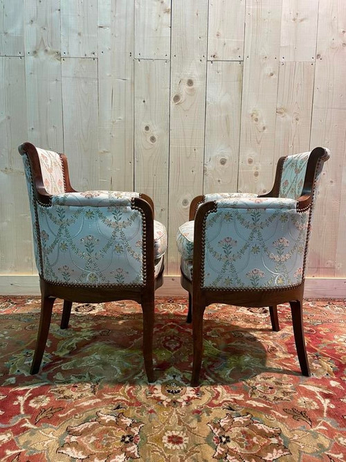 Pair of small Transition style shepherdesses - Louis XV