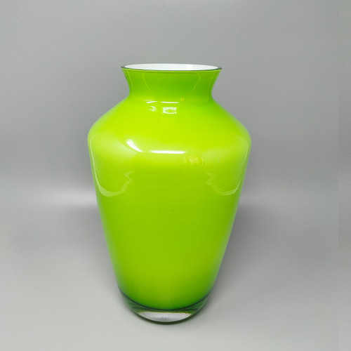 Wunderschöne grüne Vase aus den 1970ern von Ind. Vetraria Valdarnese. Hergestellt in Italien