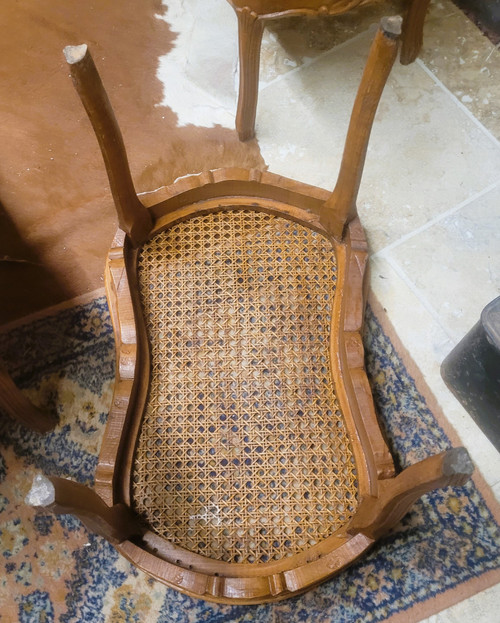 Altes französisches Dreizimmer-Wohnzimmer im Louis-XV-Stil