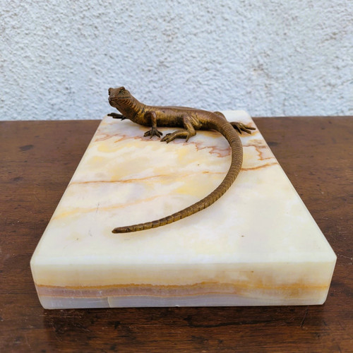 Eidechsenskulptur aus Bronze und Onyx, spätes 19. frühes 20. Jahrhundert