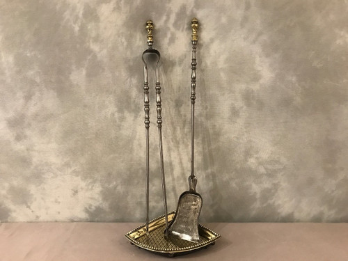 Petit coin de cheminée en bronze d'époque 19 ème de style Louis XVI 